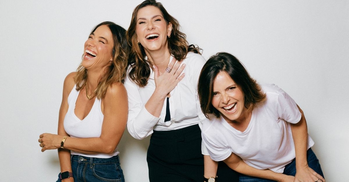 Mulheres em Chamas é um espetáculo corporativo com Camila Raffanti, Miá Mello e Juliana Araripe que aborda menopausa, saúde feminina e bem-estar com humor e informação.